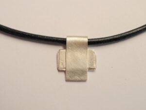 Breites Kreuz aus 925 Silber - gleichschenklig