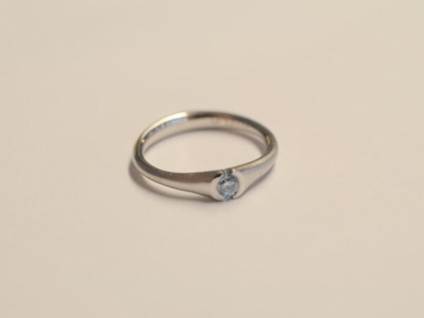 Verlobungsring Platin 950 Diamant eisblau