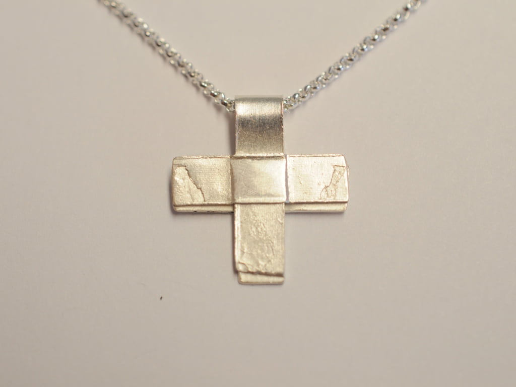 Kreuz Anhänger aus Silber - v12