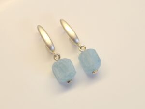 Silber Ohrhänger mit Aquamarin Würfel