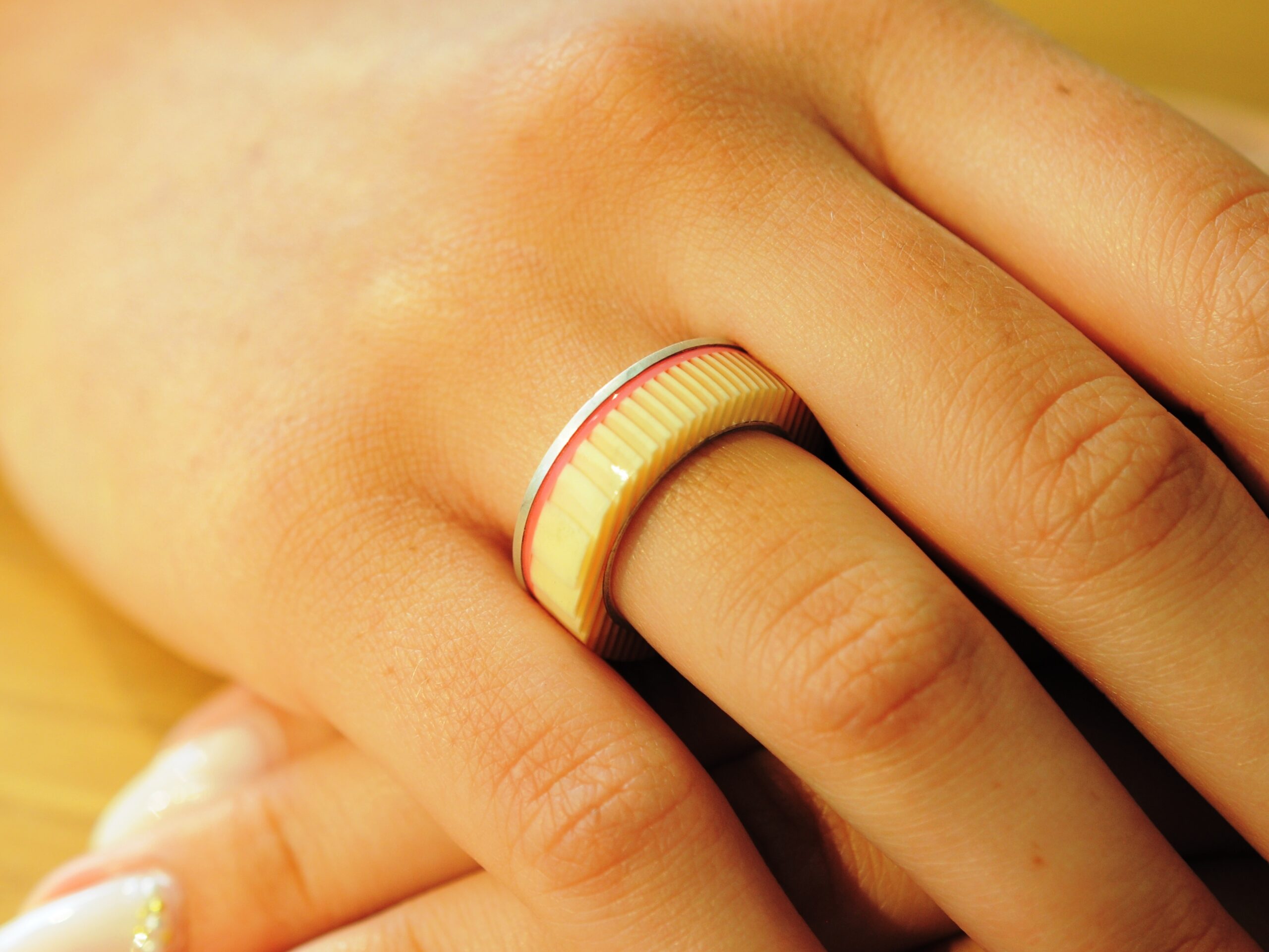 Silberring mit Acetat - Modell beige-lachs