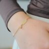 Armband für Kinder aus 585 Gelbgold mit Maus Anhänger und Gravurplatte