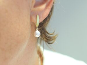 Ohrhänger 750 Gelbgold mit Akoya Perle