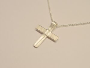 Kreuz Anhänger aus 925er Silber - Unikatkreuz v53 - an Silber Erbskette