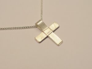 Kreuz Anhänger aus Silber - Unikat v58