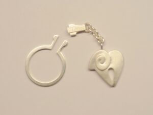 Schlüsselanhänger aus Silber mit Sternzeichen Motiv Widder