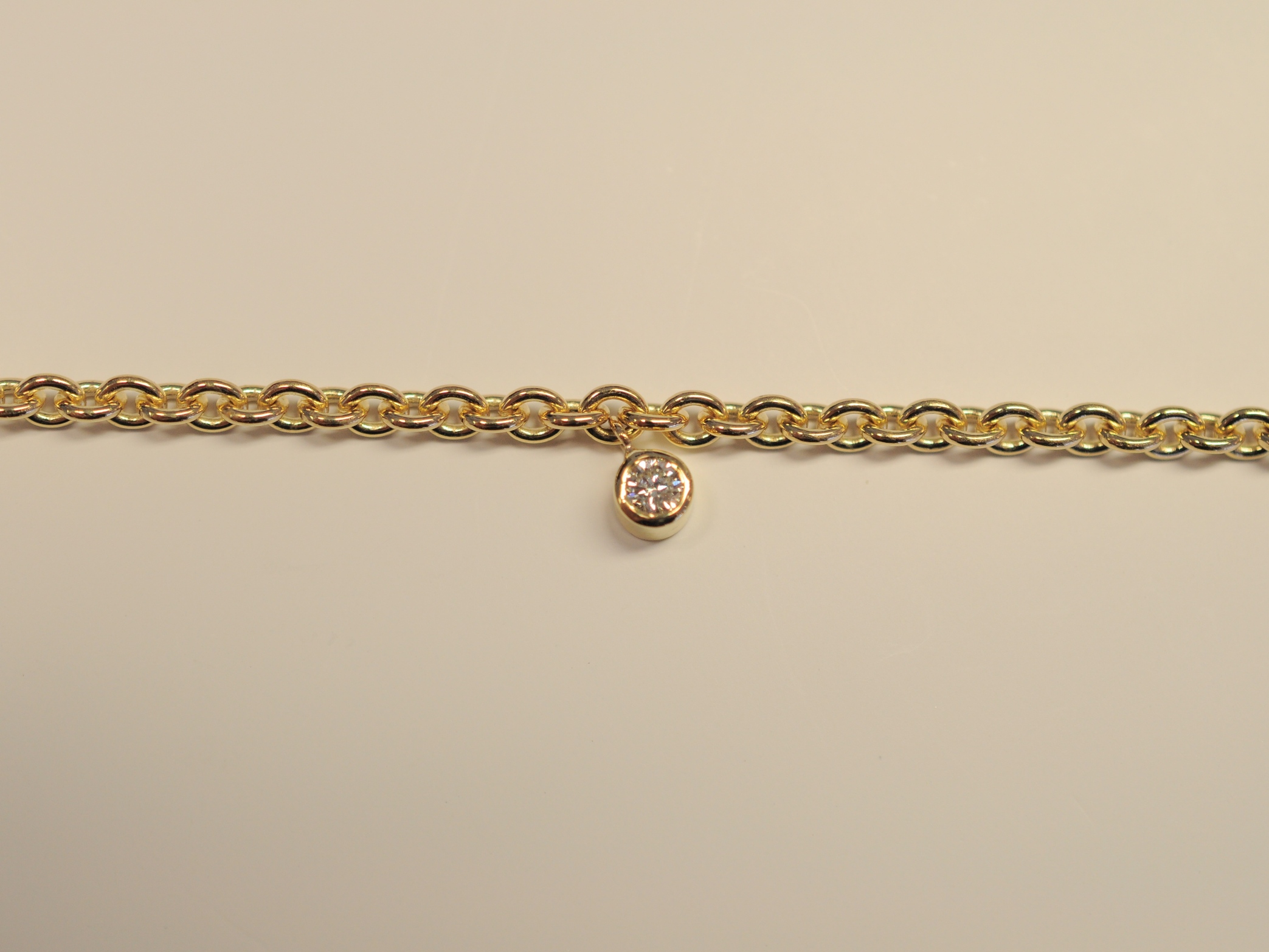 Armband aus 750 Gelbgold mit Diamant